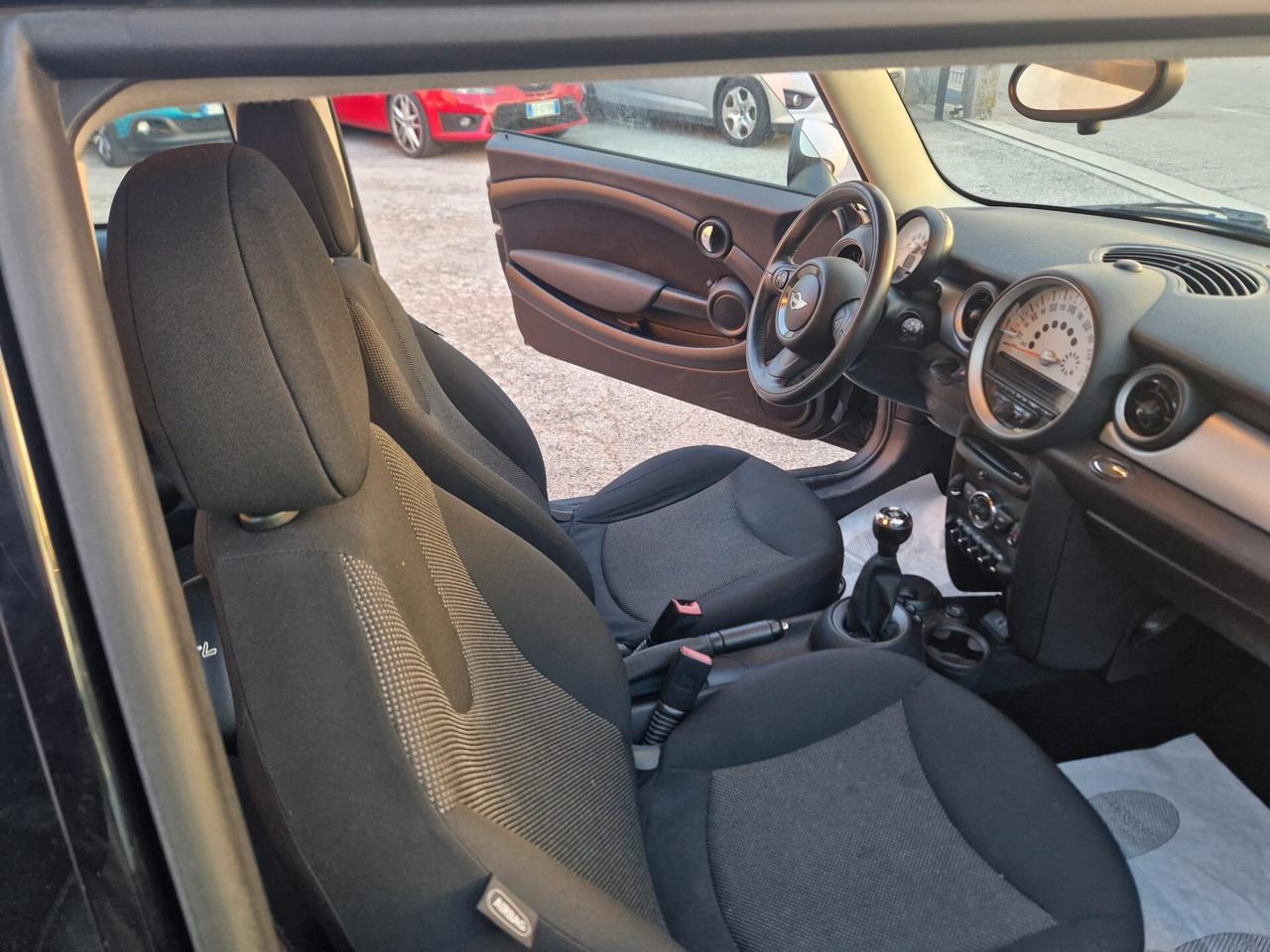 Mini 1.6 16V Cooper D OK NEO PATENTATI