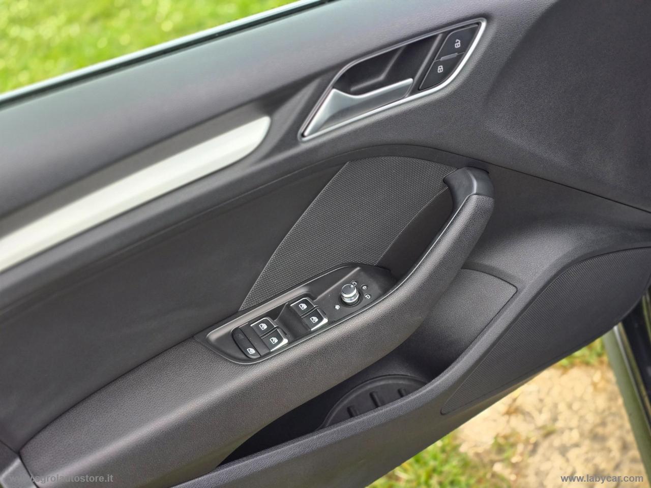 AUDI A3 SPB 2.0 TDI S tronic S-LINE