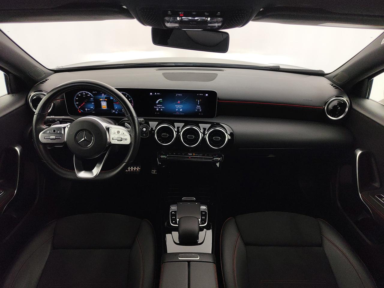 Mercedes-Benz A 180 Premium auto