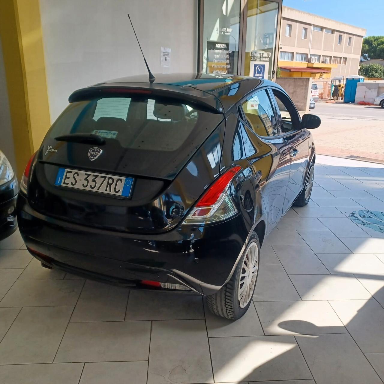 OTTIMA YPSILON 1.2 PER NEOPATENTATI