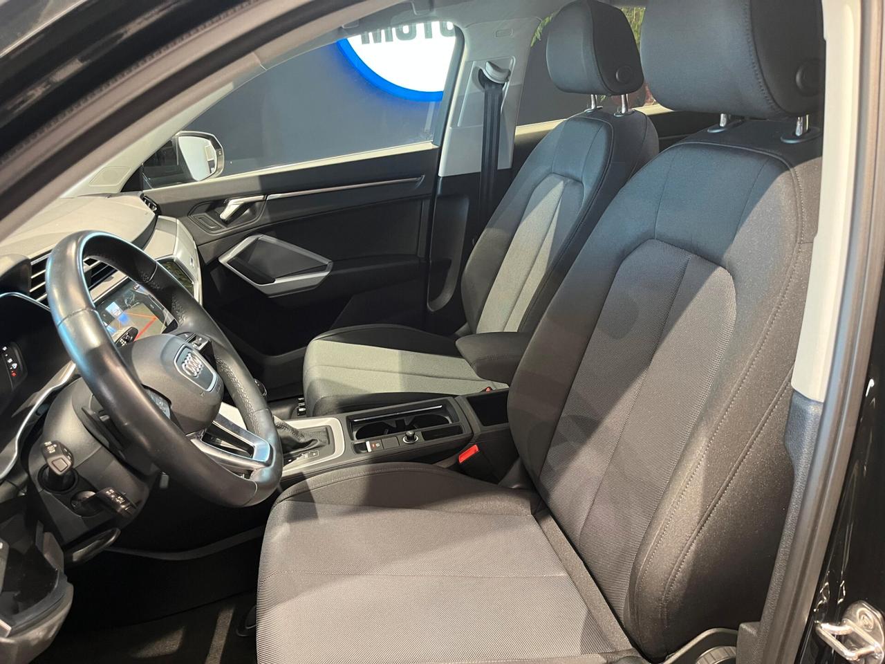 Audi Q3 SPB 45 TFSI e S tronic Business Plus