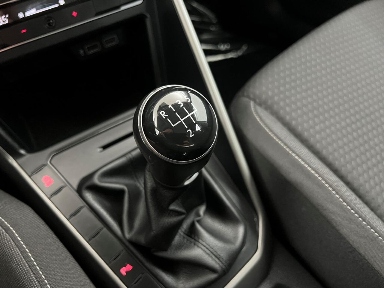 VOLKSWAGEN Polo VI 2017 Polo 5p 1.0 mpi Comfortline 75cv