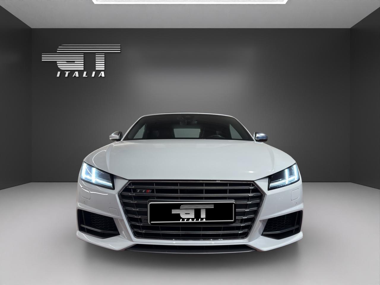 Audi TTS Roadster 2.0 TFSI 310 CV S tronic quattro.