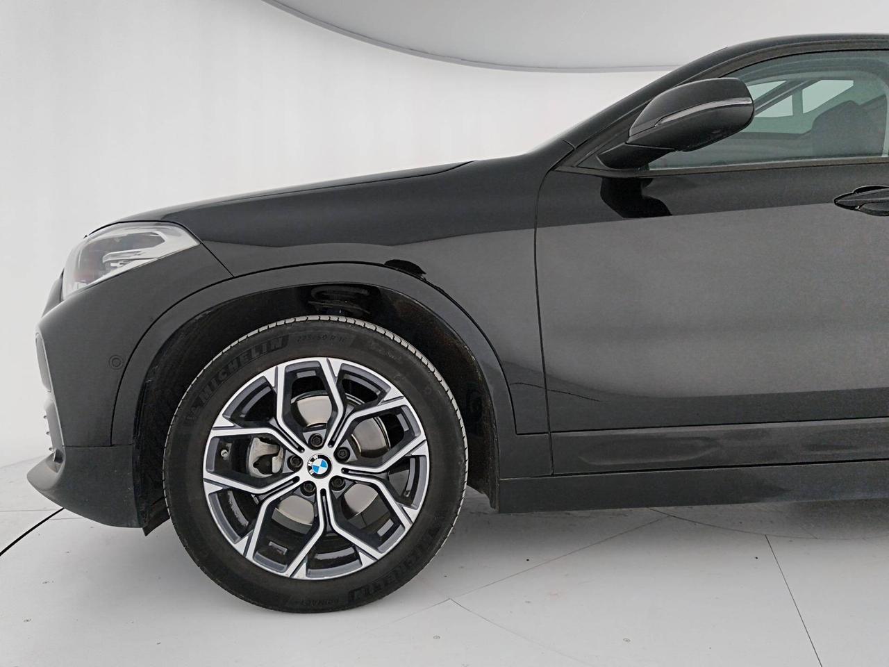 BMW X2 sDrive18i Advantage 136cv