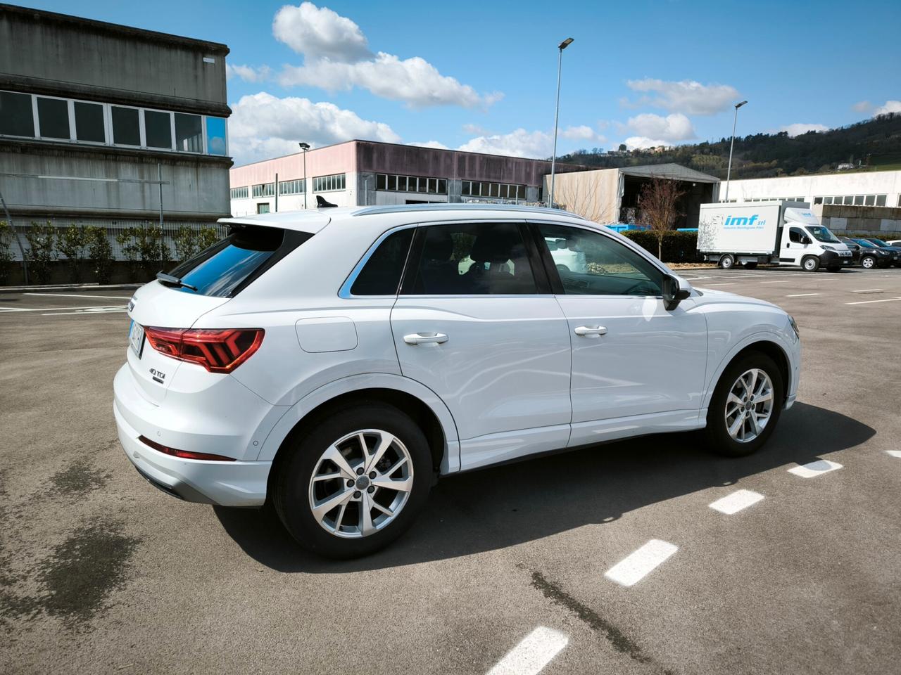 Audi Q3 40 TDI quattro S tronic Business Advanced