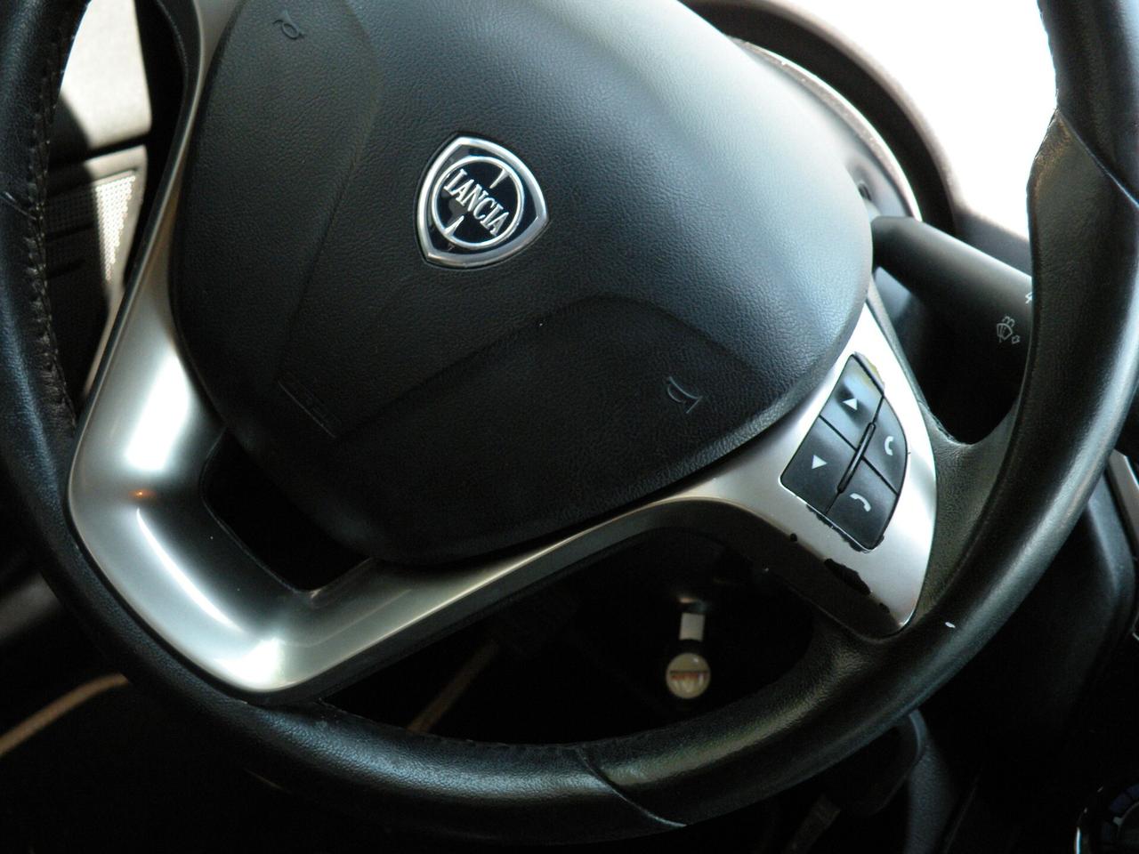 LANCIA YPSILON 1.2 69CV 2016