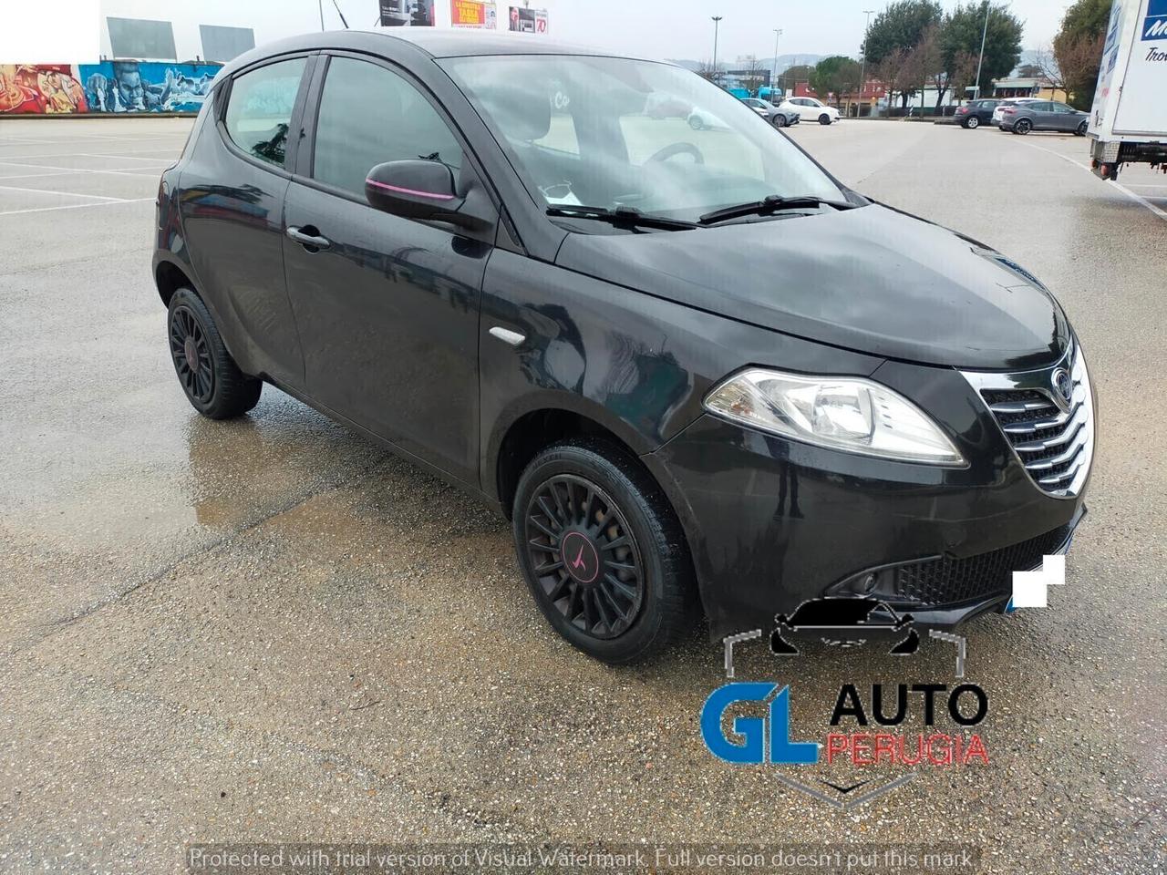 Lancia Ypsilon 0.9 TwinAir 85 CV Metano Elefantino rosa UNICOPROPR.