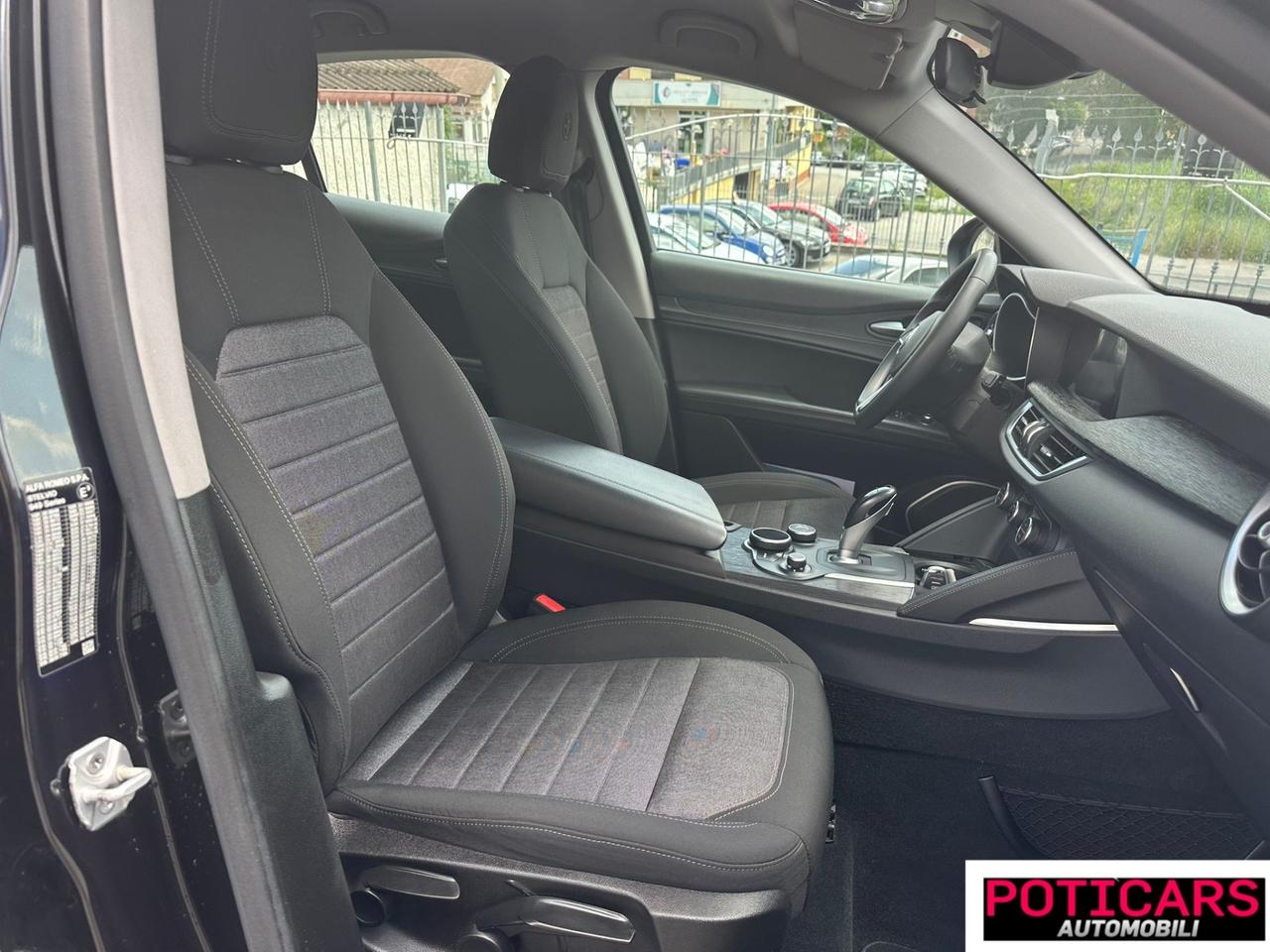 Alfa Romeo Stelvio 2.2 Turbodiesel 160 CV AT8 RWD Business