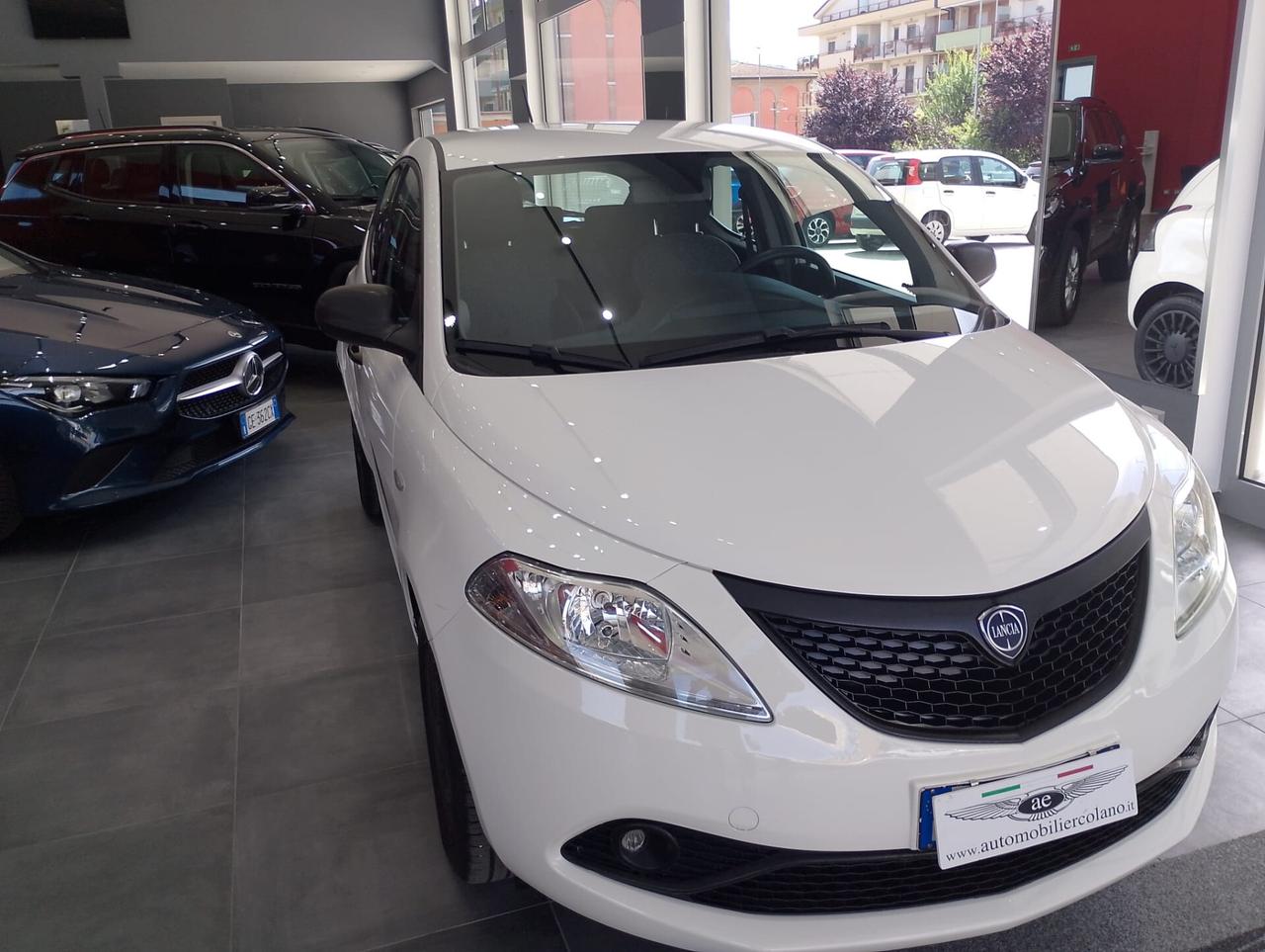 Lancia Ypsilon 1.2 69 CV 5 porte GPL Ecochic Silver