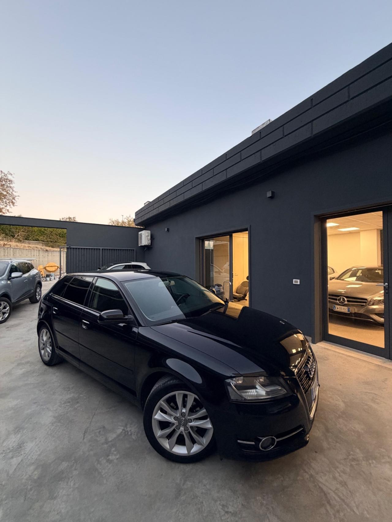 Audi A3 1.6 TDI 105 CV CR Ambition