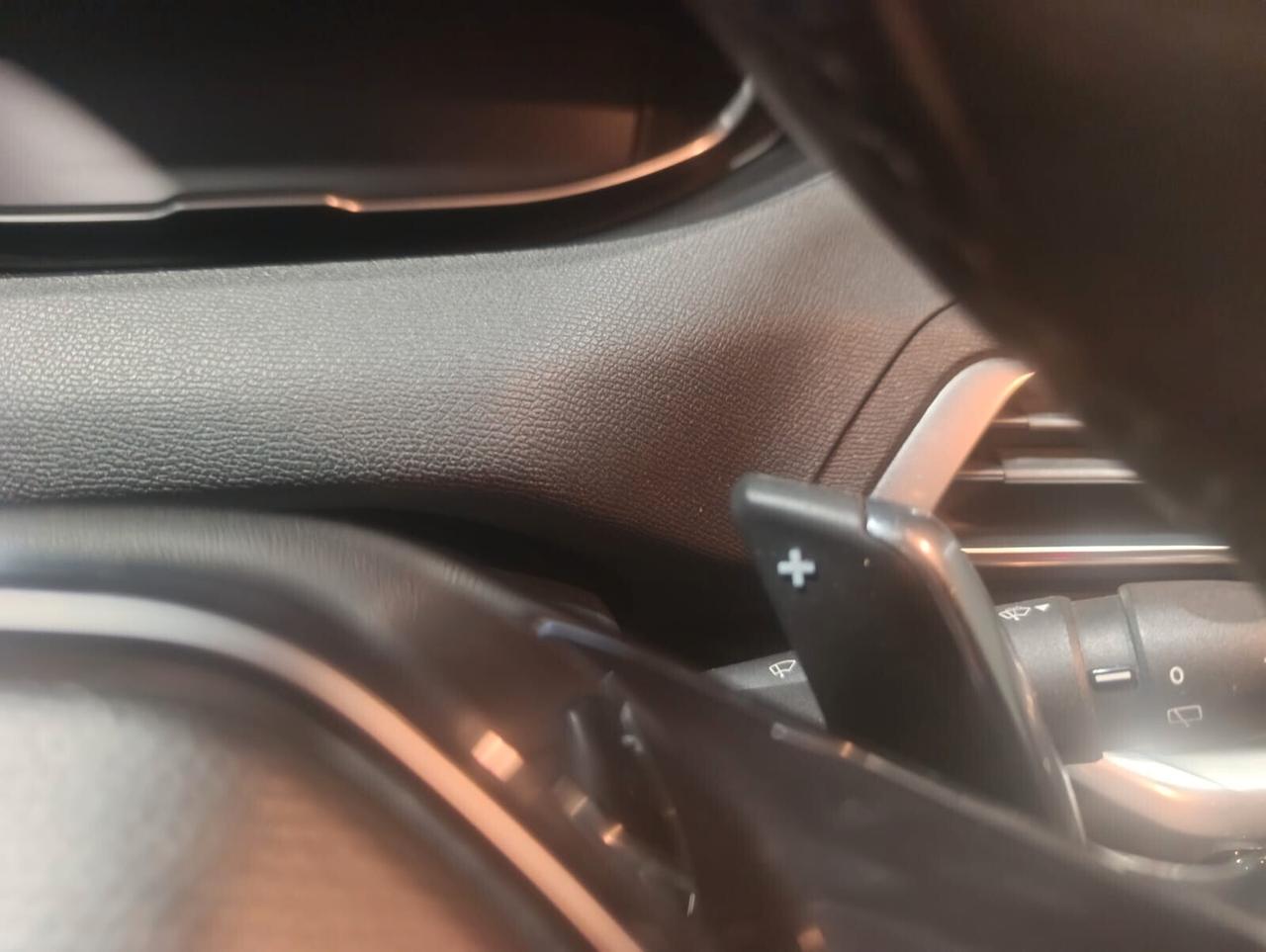 Peugeot 3008 del 2018 EURO 6 B cambio automatico