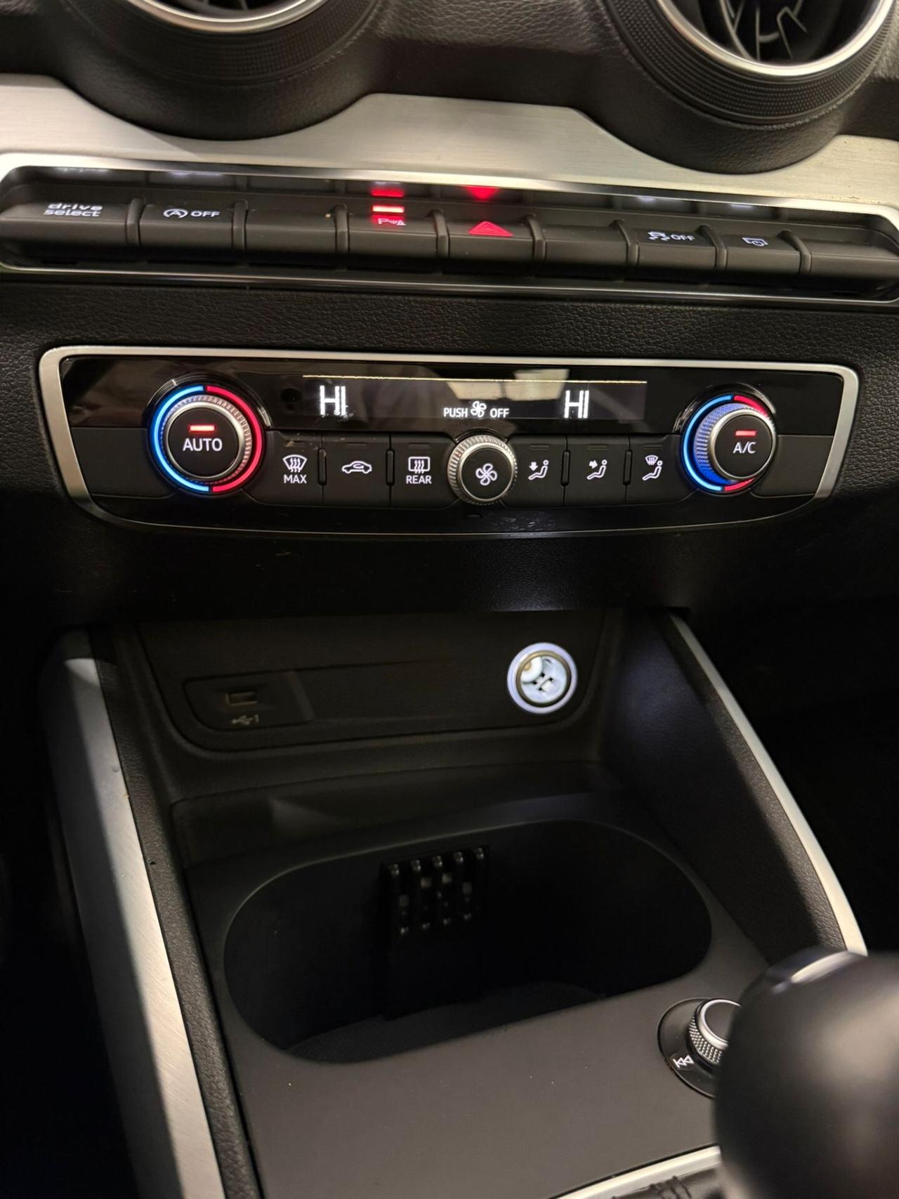 Audi Q2 1.6 TDI 115CV AUTOMATICA 90000 KM S-LINE