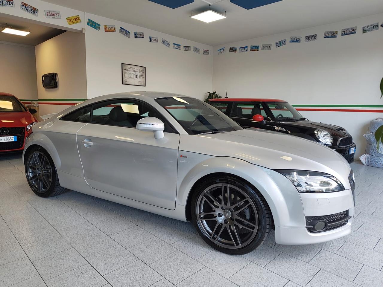 Audi TT 2.0TFSI MANUALE R19 OMOLOGATI