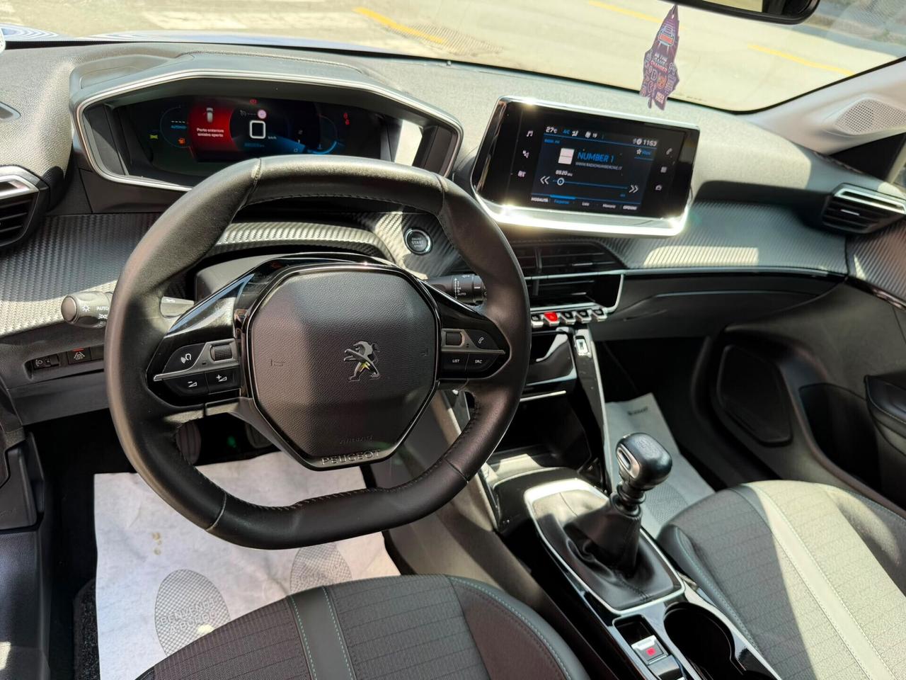 Peugeot 208 Allure Pack 100 CV 2023