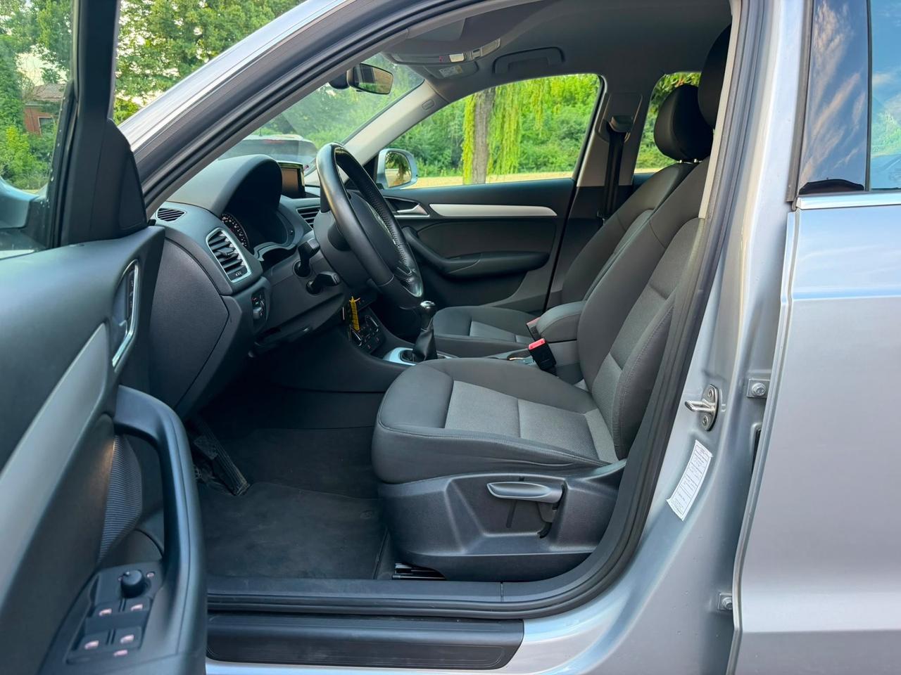 Audi Q3 2.0 TDI 120 CV S line Edition