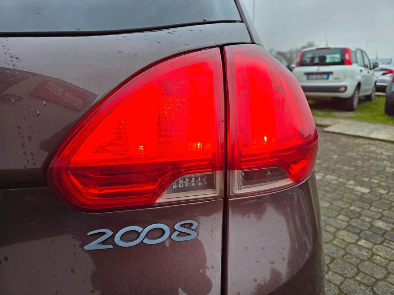 Peugeot 2008 BlueHDi 120 Allure