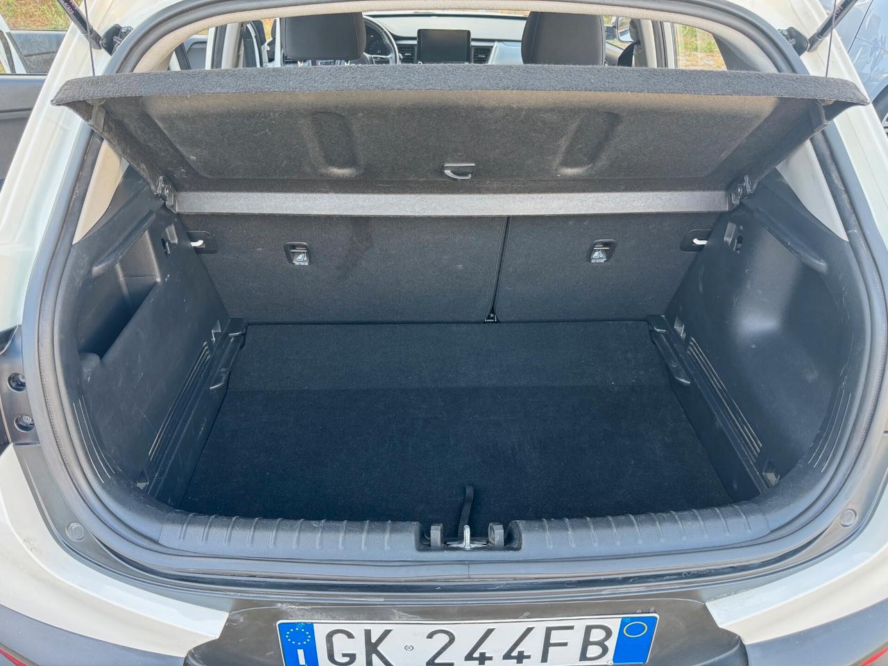 Kia Stonic 1.2cc DPI 84cv Urban
