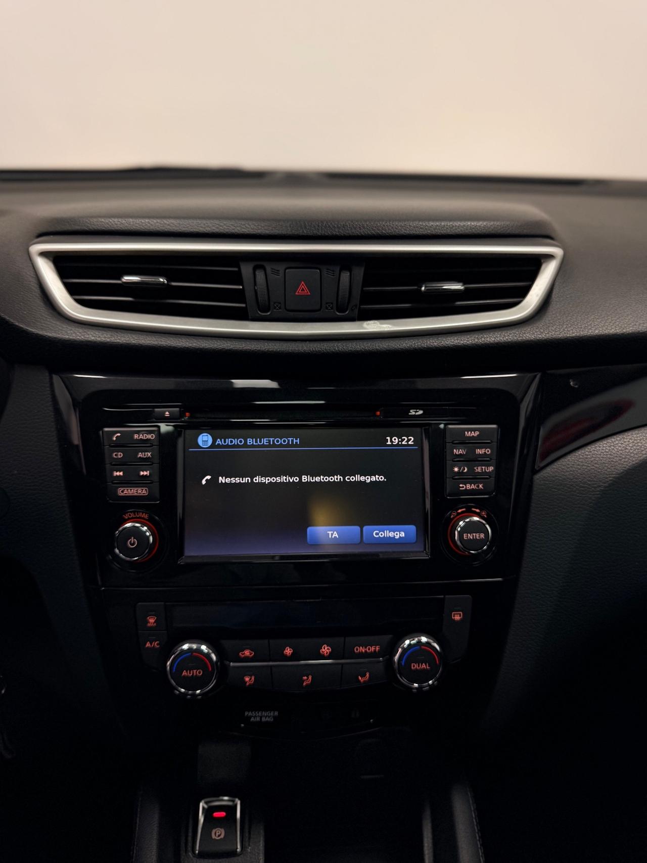 Nissan Qashqai 1.5 dCi Tekna+ 07/2014 Euro 5B Neopatentato