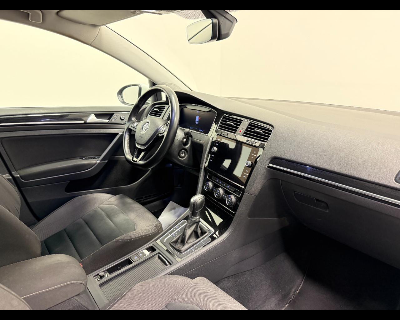 VOLKSWAGEN GOLF 1.6 TDI HIGHLINE DSG