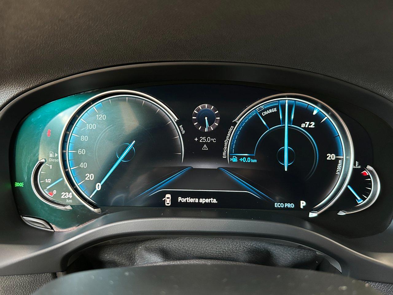 BMW X3 xdrive20d xLine-LED-19"-Telecamera-Navi PRO