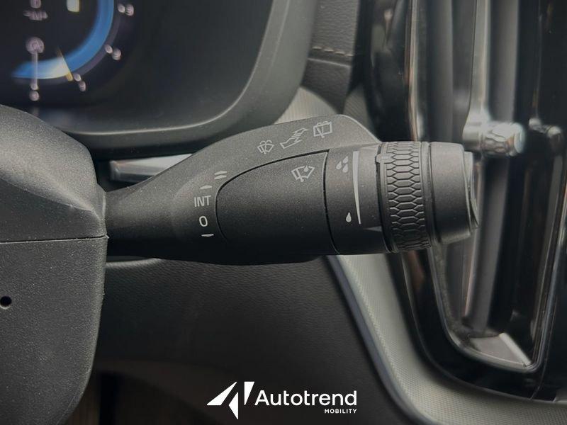 Volvo XC60 B5 235+14 CV AWD Automatica Mild Hybrid Ultimate Dark