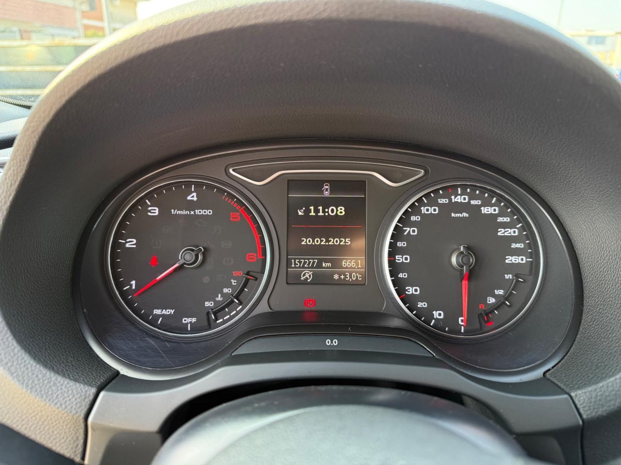 Audi A3 1.6 TDI SPB 5 PORTE-NAVIGATORE-XENO