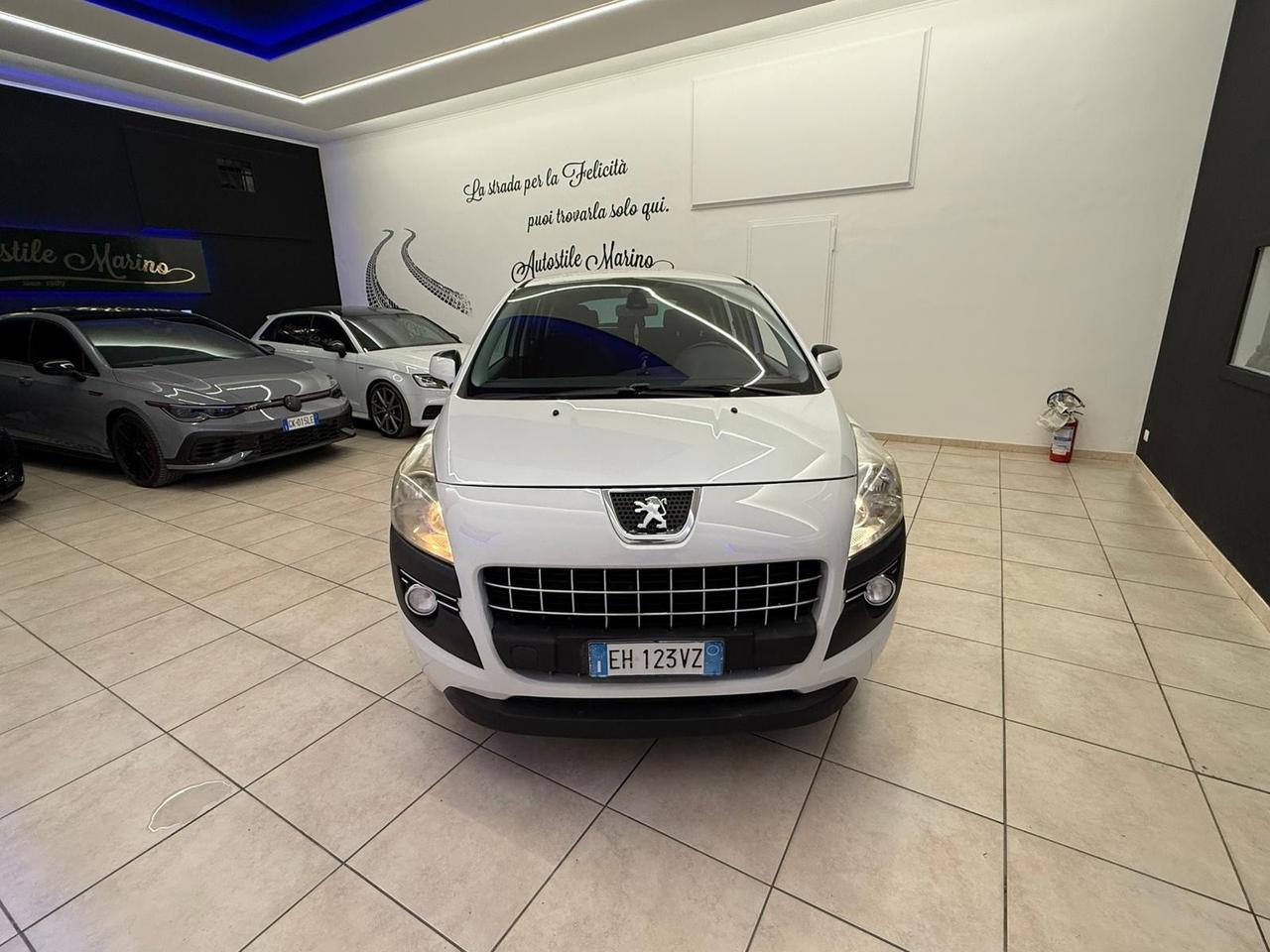 Peugeot 3008 1.6 HDi 112CV cambio robotizzato Tecno