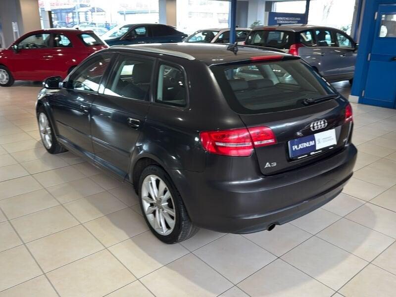 Audi A3 A3 SPB 1.6 TDI 105 CV CR Ambition Volano Rumoroso