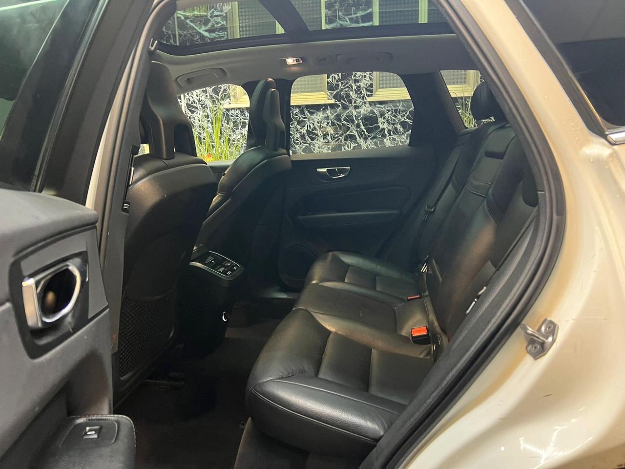 Volvo XC 60 D4 AWD Inscription Geartronic