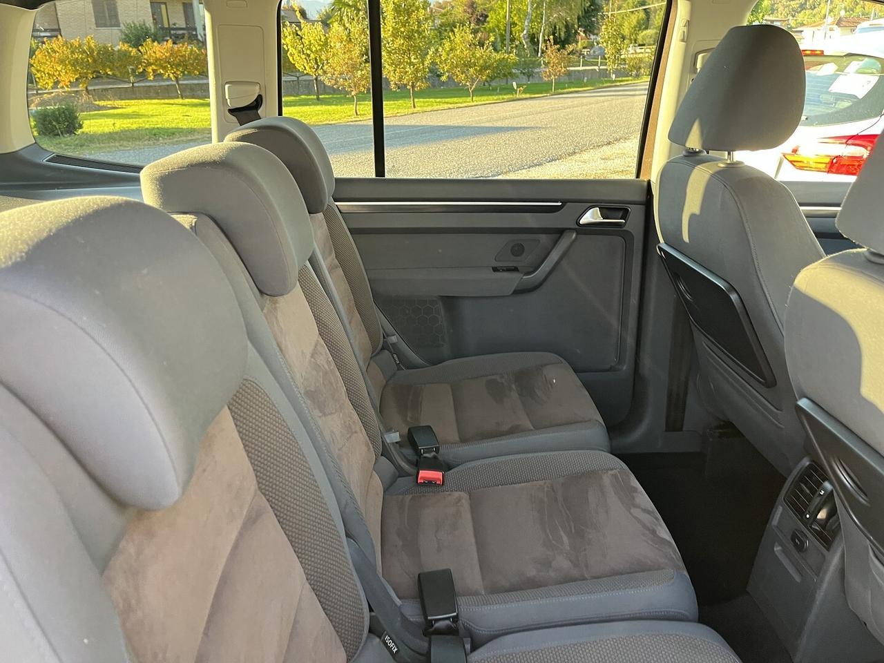 VW TOURAN 2.0 TDI 140 CV DSG 7 POSTI