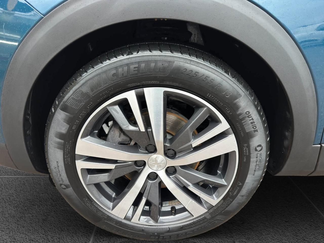 Peugeot 3008 BlueHDi 130 S&S EAT8 Allure