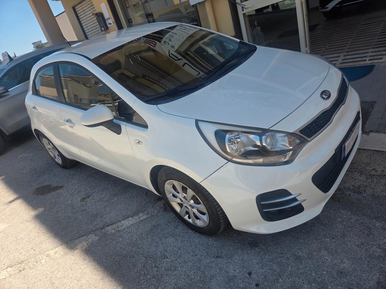 KIA RIO 1.2 BENZINA 83 CV ANNO 2016 KM 110000 CERTIF