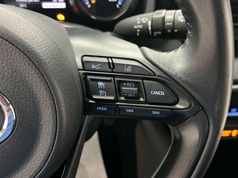 Toyota Yaris Hybrid Lounge MY22