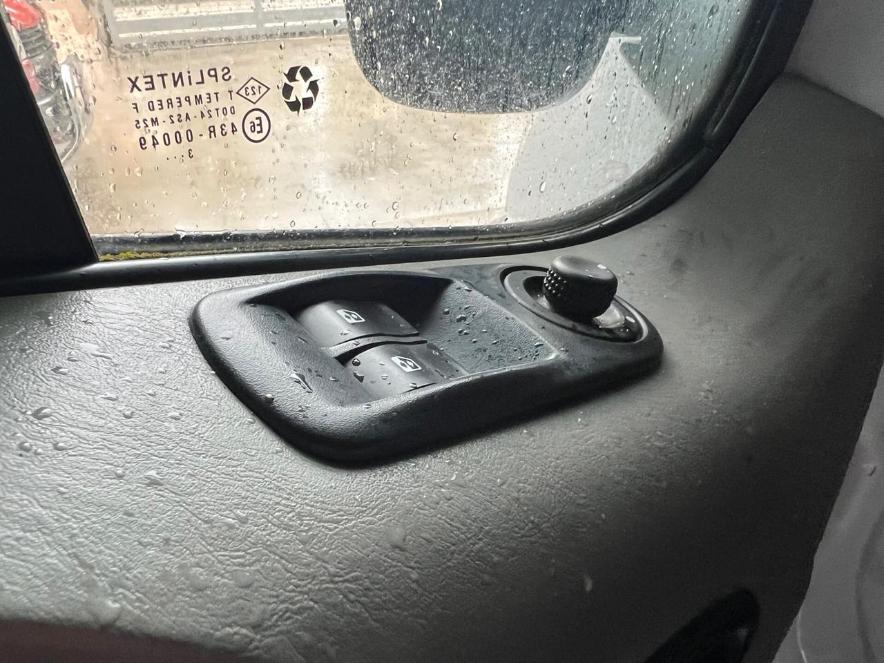 Opel Vivaro 29 2.5 CAMPERIZZATO