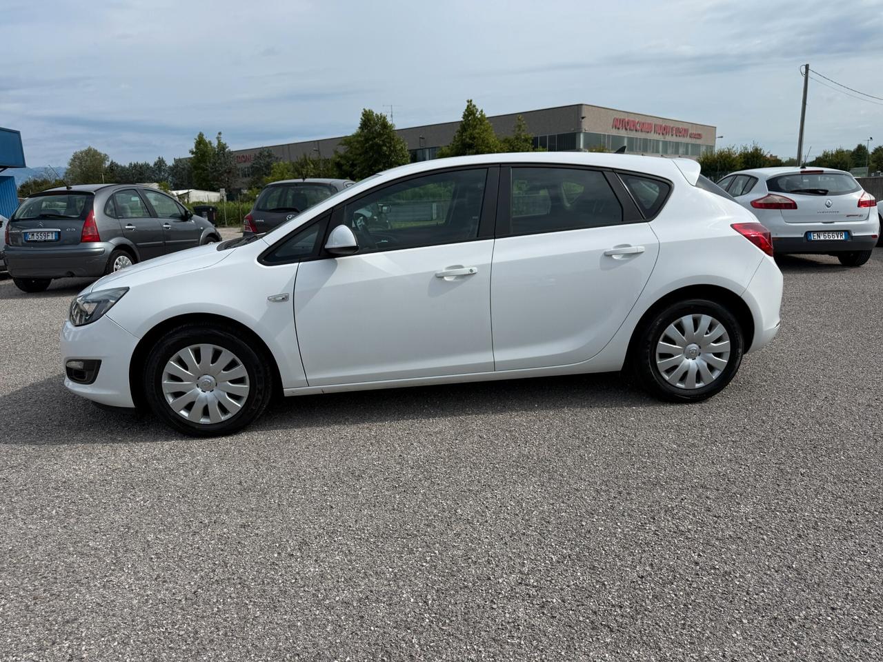 Opel Astra 1.4 100CV 4 porte Elective