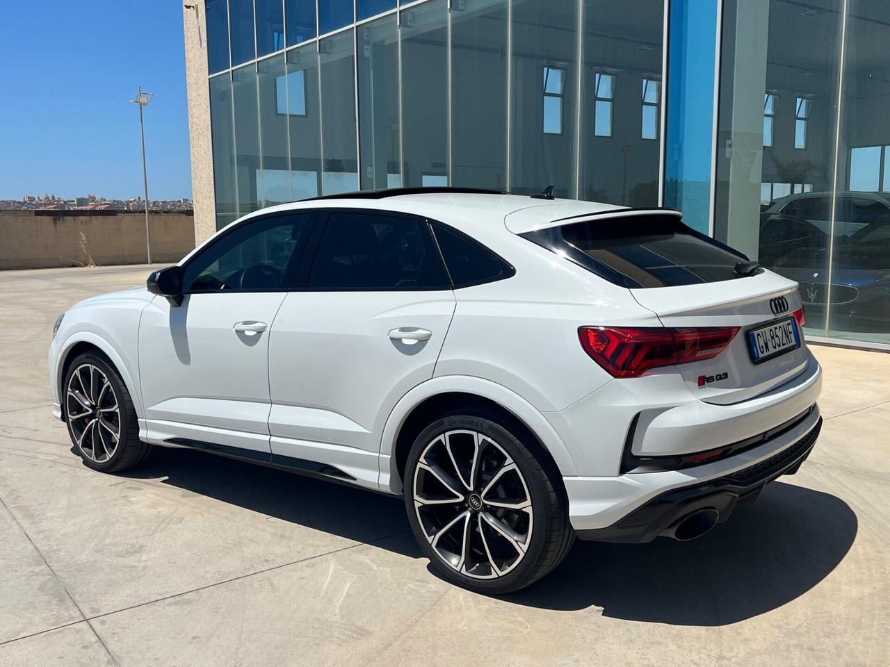 Audi Q3 RS SPB quattro S tronic UNICO PROPRIETARIO - ANTICIPO €18.900 noleggio no scoring