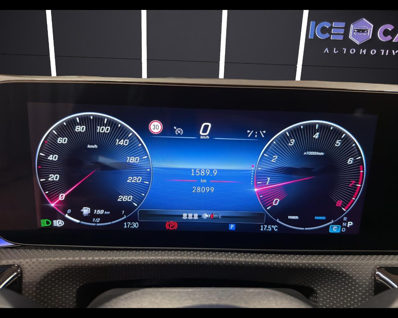 Mercedes-Benz CLA 180 Automatic AMG Line Premium Plus AMBIENT LIGHT!