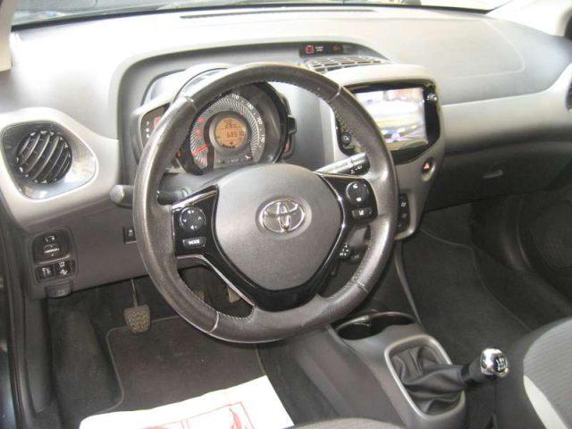TOYOTA Aygo CONNECT 1.0 VVT-I 72CV 5P X-FUN