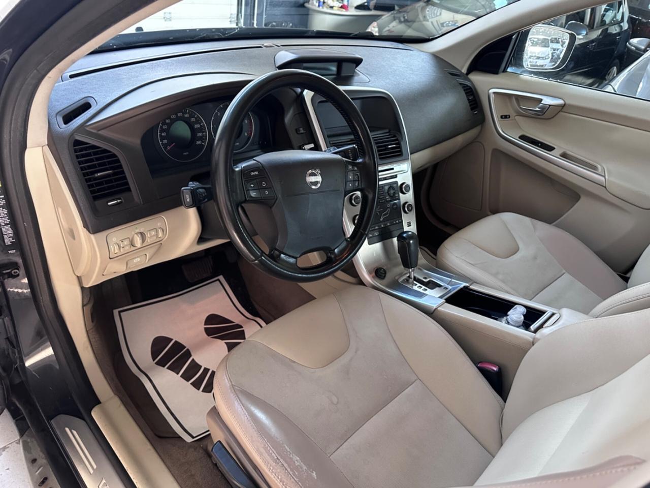 Volvo XC 60 XC60 2.4 D Momentum
