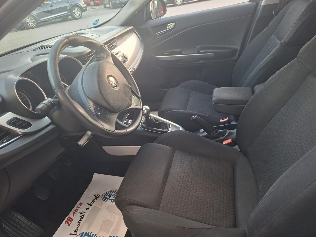 Alfa Romeo Giulietta 1.6 JTDm-2 105 CV Distinctive