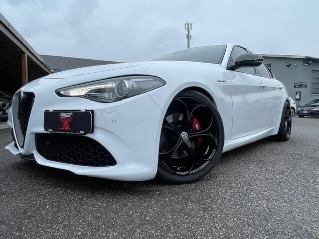 Alfa Romeo Giulia 2.0 Turbo 280 CV AT8 AWD Q4 Veloce Ti