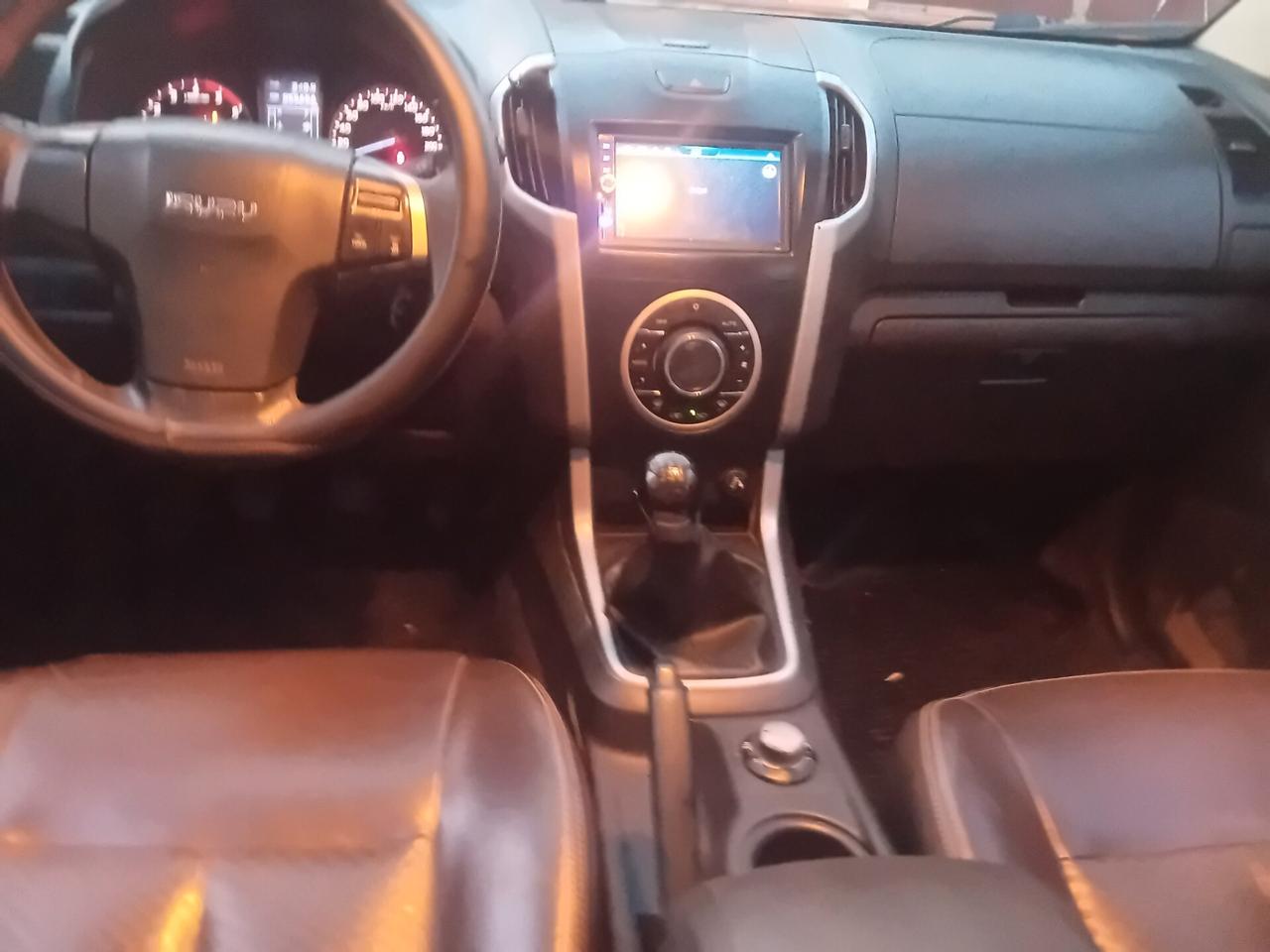 Isuzu D-Max 2.5 Crew Cab Satellite 4WD