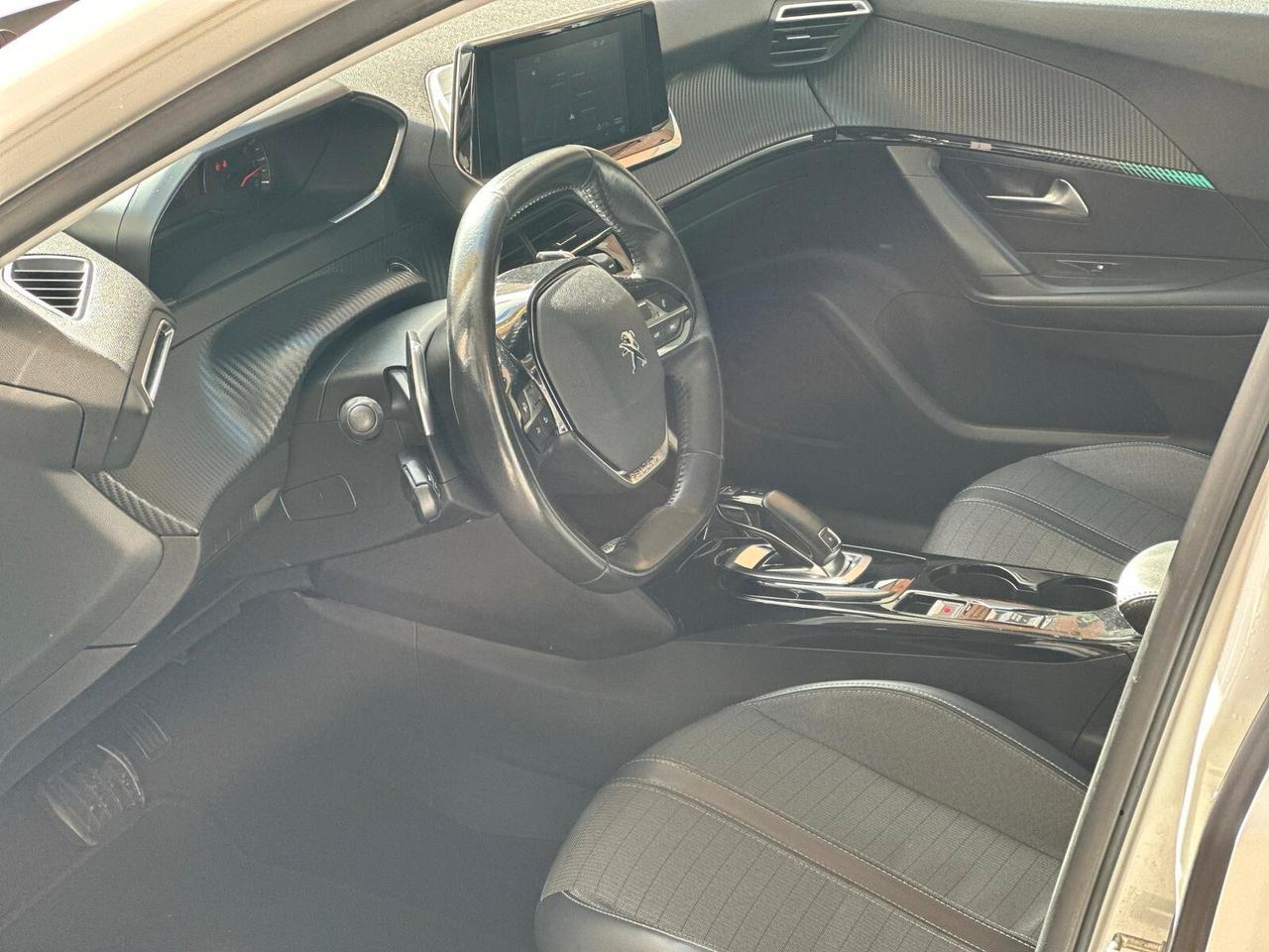 Peugeot 2008 BlueHDi 130CV EAT8 Allure Pack