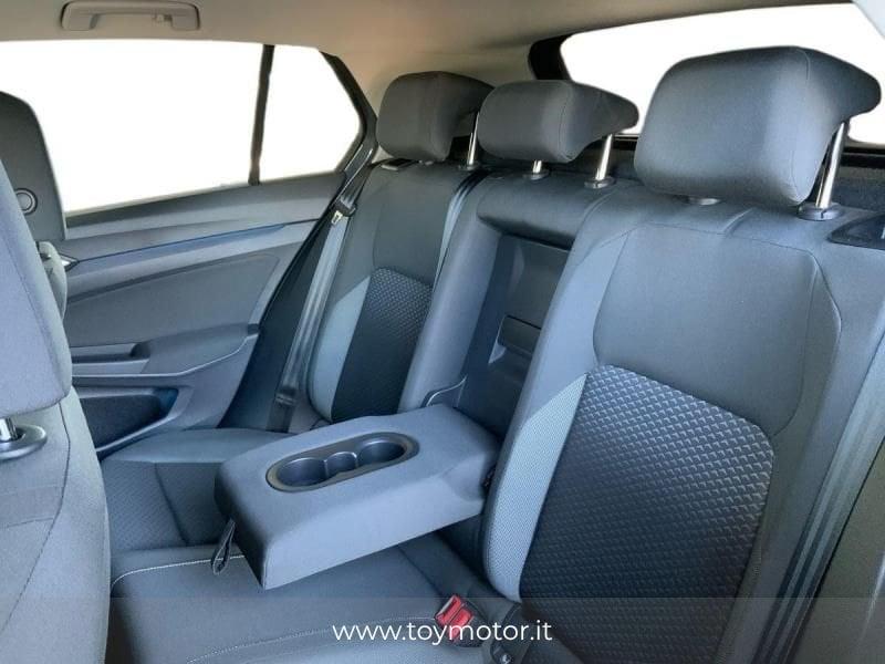 Volkswagen Golf 8ª serie 2.0 TDI 150 CV DSG SCR R-Line