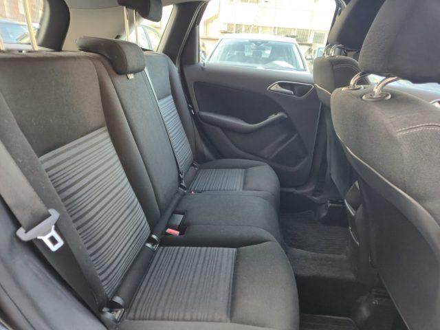 MERCEDES-BENZ B 180 Executive