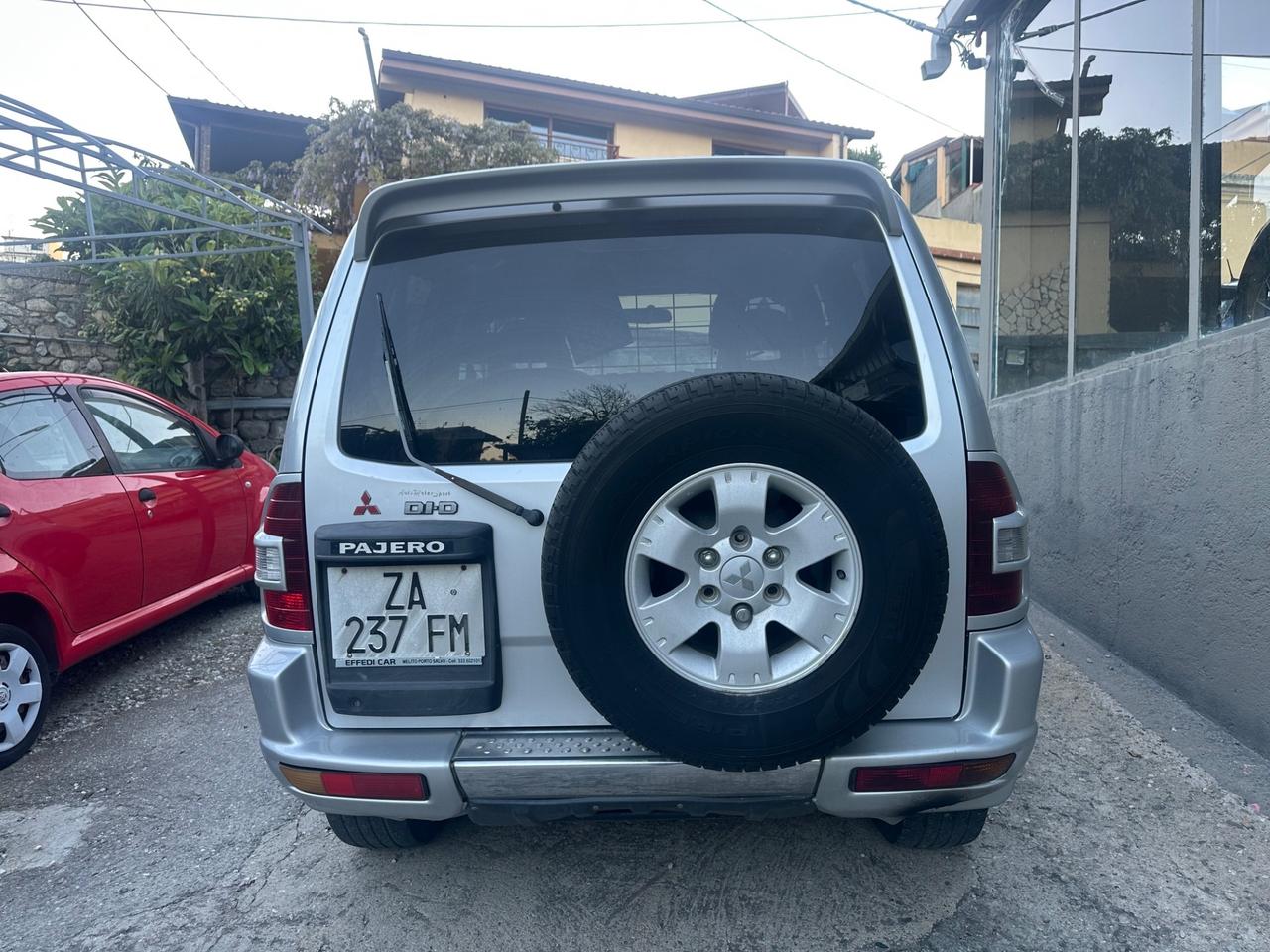 Mitsubishi Pajero 3.2 16V DI-D 3p. GLX