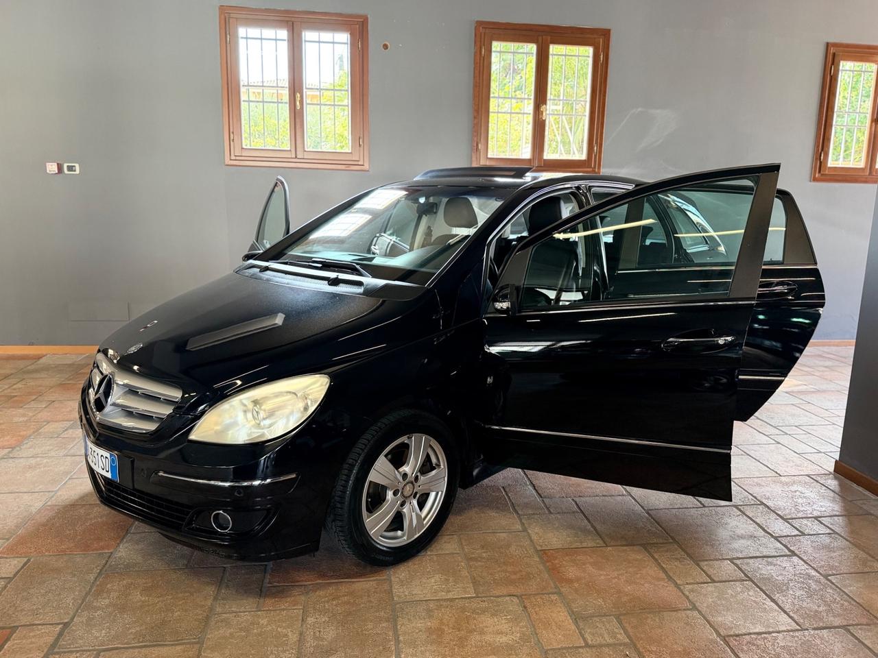 Mercedes-benz B 200 Turbo Sport