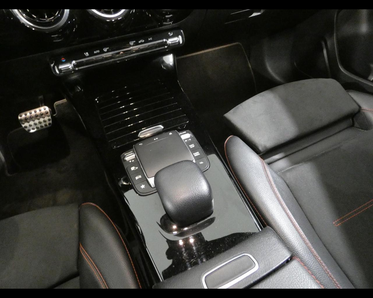 Mercedes-Benz Classe A (W177) - A 180 d Automatic Premium