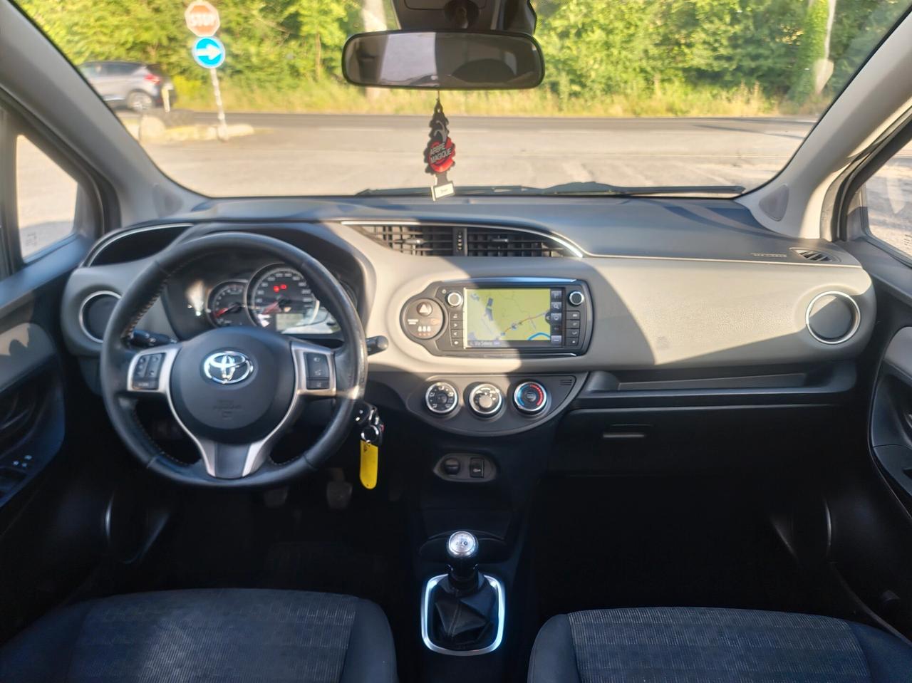 Toyota Yaris 1.0 5 porte 2016-E6 Manuale NEO