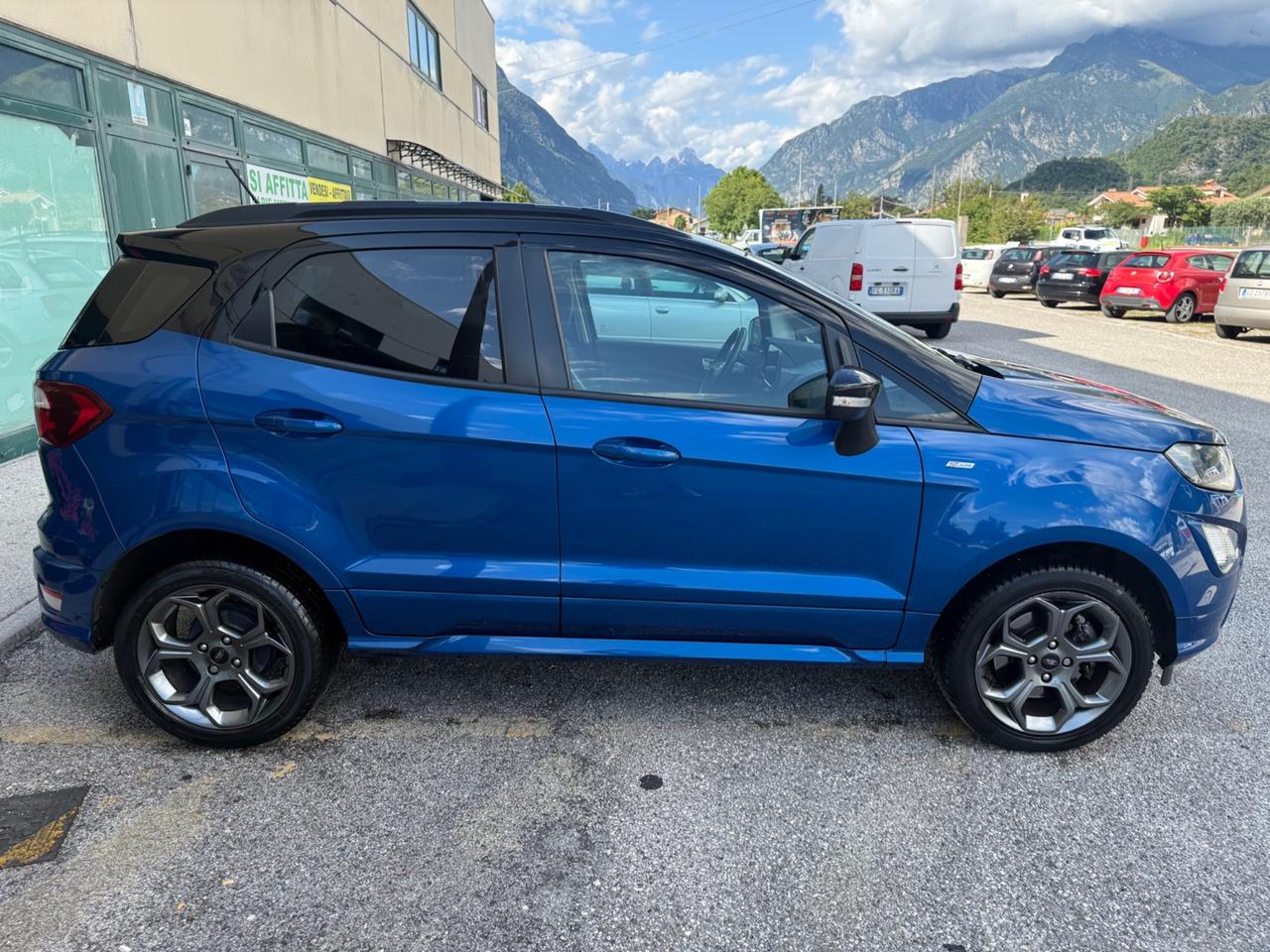 Ford EcoSport ST-Line Plus - 25000KM